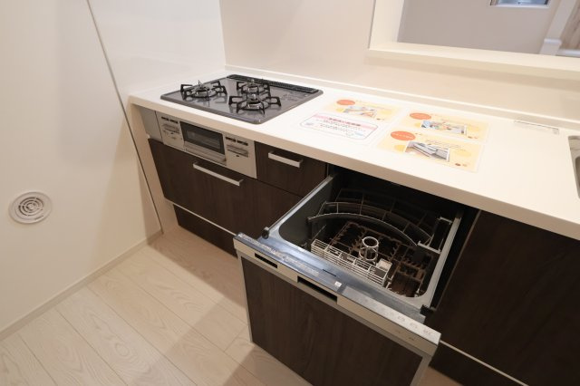 《仲介手数料無料》朝霞市本町１丁目23-11(全1戸)新築一戸建てFiTのキッチン|撮影日 2025年11月23日 9:00 曇り