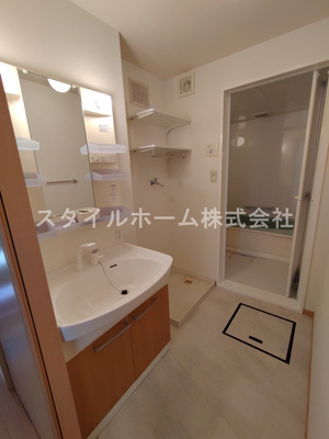 【洗面所】 | カーサヴェルデ | 忙しい朝には欠かせない洗面所です