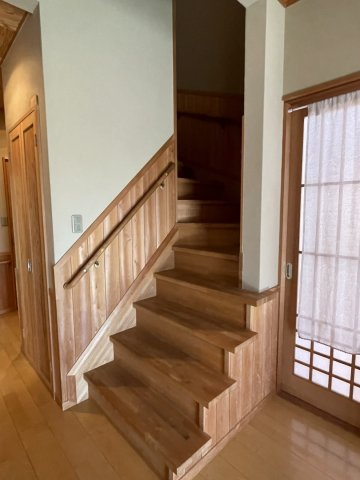 新居浜市高津町戸建の内装