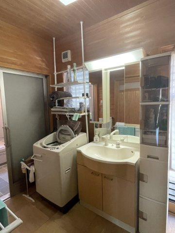 新居浜市高津町戸建の脱衣所
