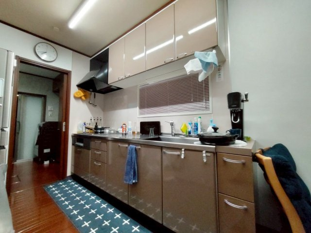 【春採湖が一望できる】千歳町　中古住宅のキッチン