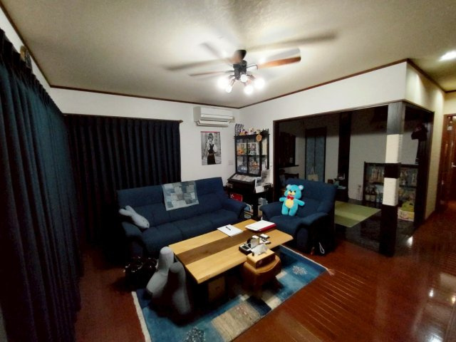 【春採湖が一望できる】千歳町　中古住宅の居間・リビング