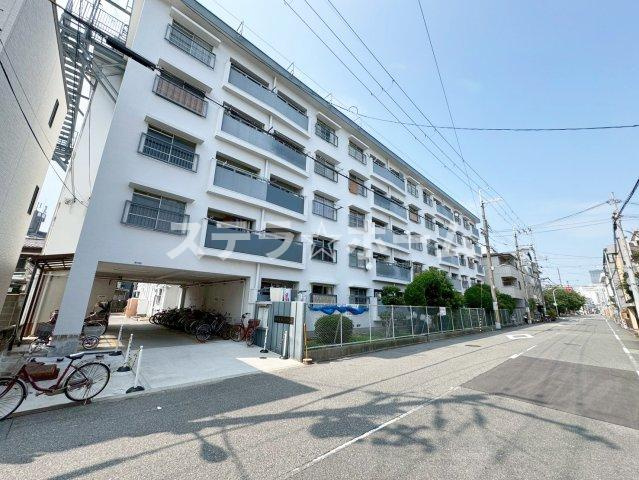 塚本東コーポA棟の外観|おしゃれな外観です