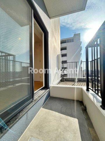 ＣＯＺＹ阿由知通のバルコニー