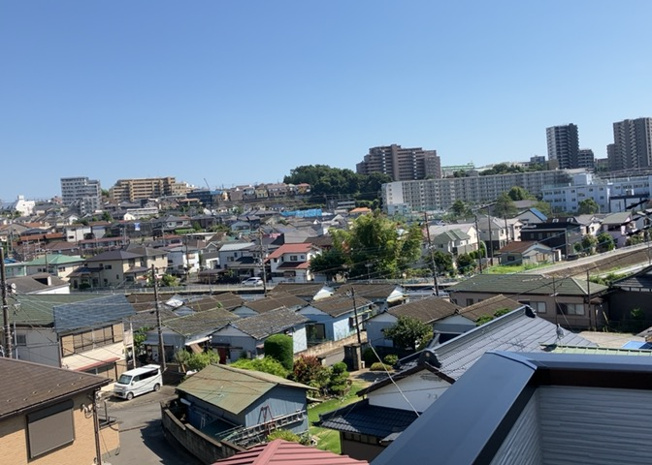 【展望】 | 眺望を気にして物件を探す場合、前面に建物が建っていないか現地で確認しましょう！前面に建物があると景色はもちろん、日当たりや風通しにも影響が出てきます。住んだ時のことを想像しながら現地見学をしましょう。