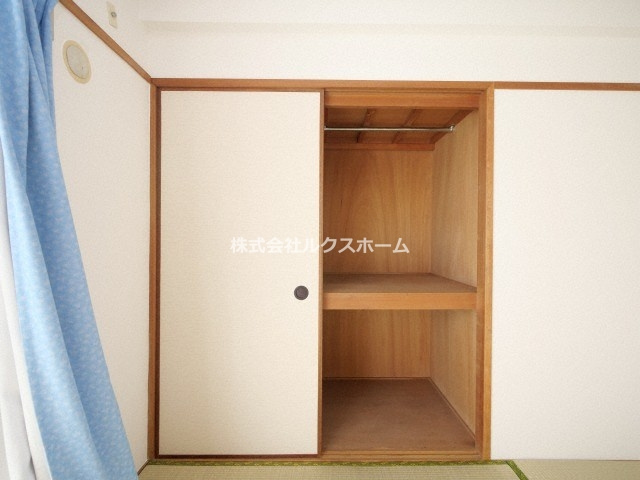 北邑ビルの収納