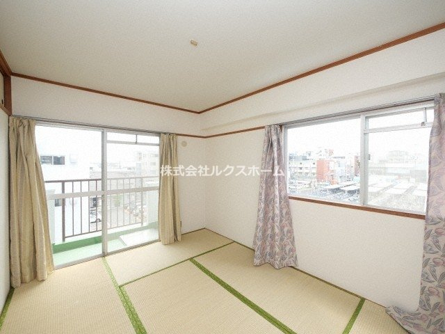 北邑ビルの和室