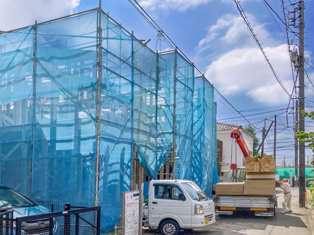 新築分譲［ミラクラス大倉山］の前面道路含む現地写真|東急東横線『大倉山』駅から徒歩６分で、横浜や渋谷へのアクセスが良好です