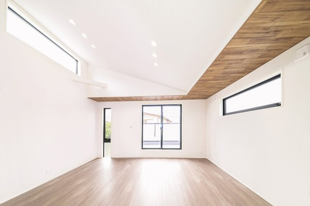 新築分譲［ミラクラス大倉山］の居間・リビング