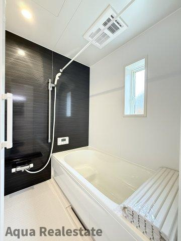 丸亀市土器町東３丁目の新築一戸建の浴室|日々の疲れを癒すお風呂付です