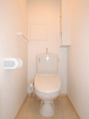 【トイレ】 | ラ・アルカンシエル | トイレです