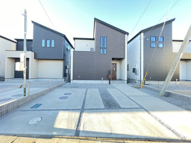 新築戸建・建売　大泉町寄木戸7期　GRAFARE　全5棟の外観|操作も簡単なモニター付きインターフォンで、セキュリティを強化！