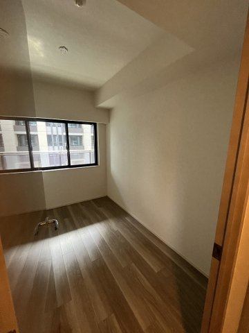 プレミスト東銀座築地アークコートの洋室|4.2帖