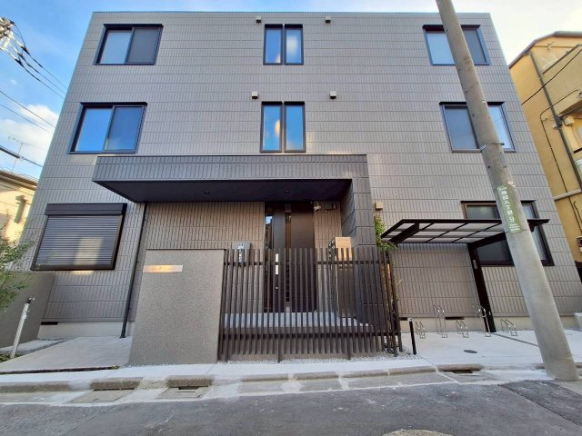 ＯｐｕｓⅢＵｍｅｊｉｍａ　オーパススリーウメジマ