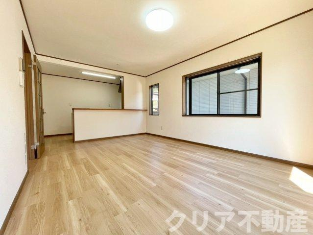 【居間・リビング】 | 伊勢崎市富塚町　中古住宅