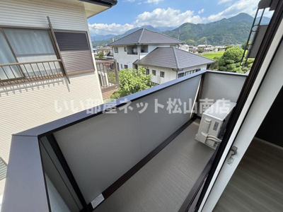 【バルコニー】 | LAYOVER