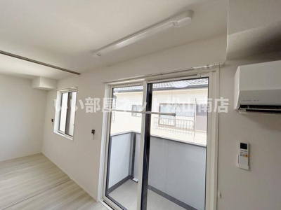 【寝室】 | LAYOVER