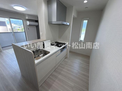 【キッチン】 | LAYOVER