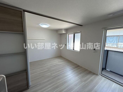 【内装】 | LAYOVER