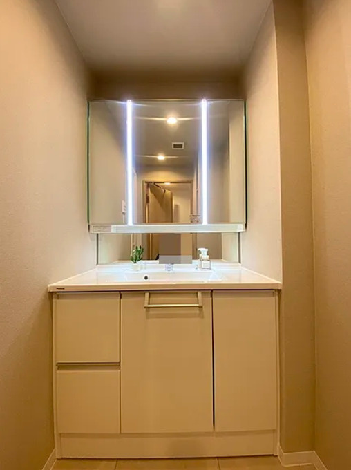 ヴィラージュヴェール８番館の独立洗面台|独立洗面台です