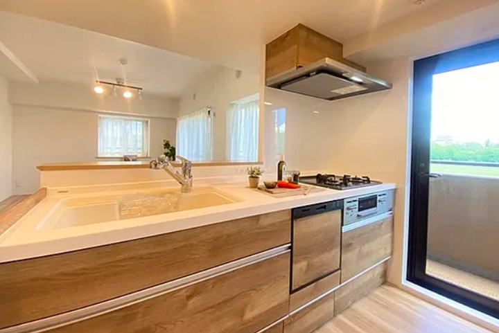 ヴィラージュヴェール８番館のキッチン|コンパクトなキッチンで掃除もラクラク