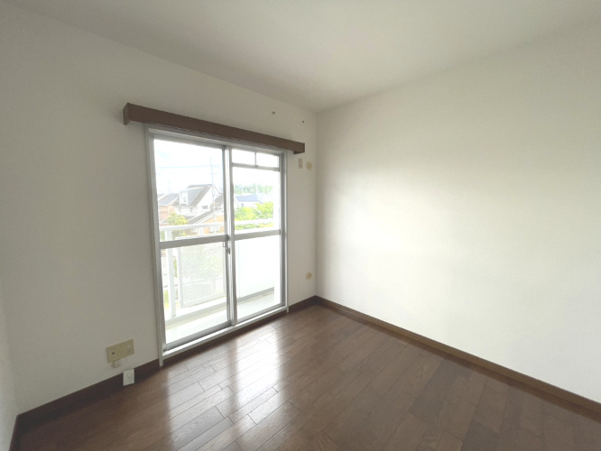 高槻阿武山二番街２０１号棟の洋室|約4.5帖の洋室