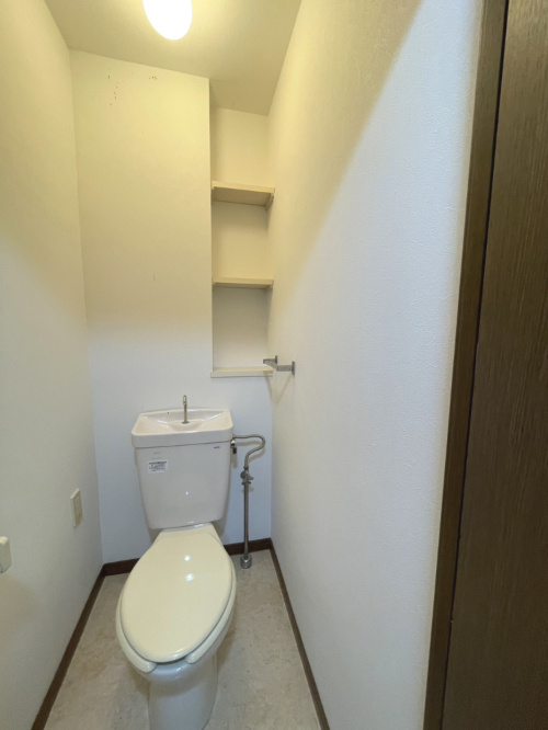 高槻阿武山二番街２０１号棟のトイレ