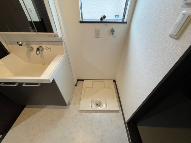 守口市金田町2丁目　一戸建てのランドリースペース|■物件内覧・資金計画相談・住宅ローン相談、リフォーム相談、お問合せ受付中■
※当日・翌日のご内覧、ご相談はお電話でのお問合せがスムーズです！