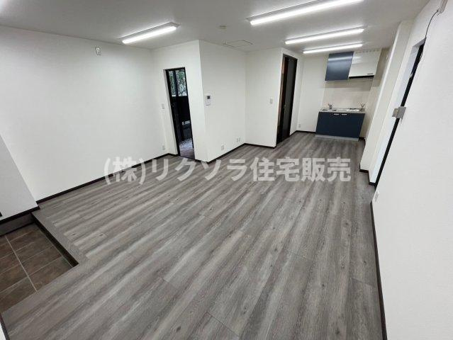 守口市金田町2丁目　一戸建ての内装|1階フリースペース　店舗・事務所としても使えます
■物件内覧・資金計画相談・住宅ローン相談、リフォーム相談、お問合せ受付中■
※当日・翌日のご内覧、ご相談はお電話でのお問合せがスムーズです！