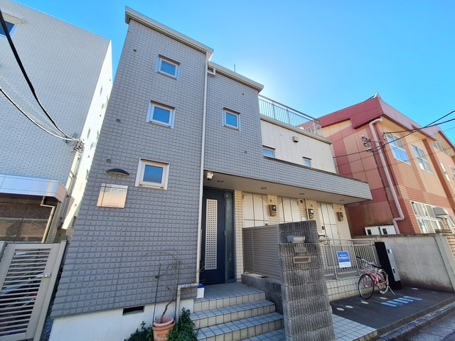 ロサ・ルテアのエントランス