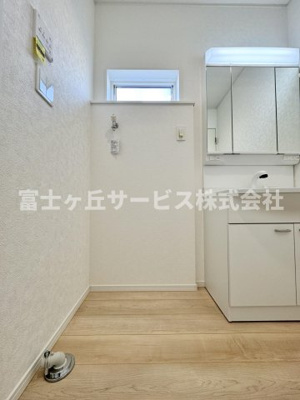 【ランドリースペース】 | 静岡市葵区上伝馬 3期 新築一戸建て 6号棟 | 洗濯機置き場です