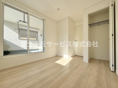 【子供部屋】 | 静岡市葵区上伝馬 3期 新築一戸建て 6号棟 | 子供部屋としても使える洋室です