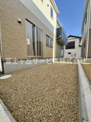 【庭】 | 静岡市葵区上伝馬 3期 新築一戸建て 6号棟 | たまにはお庭で休日を過ごしてみるのもよいかもしれません