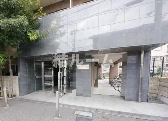 板橋区稲荷台の賃貸マンションのエントランス