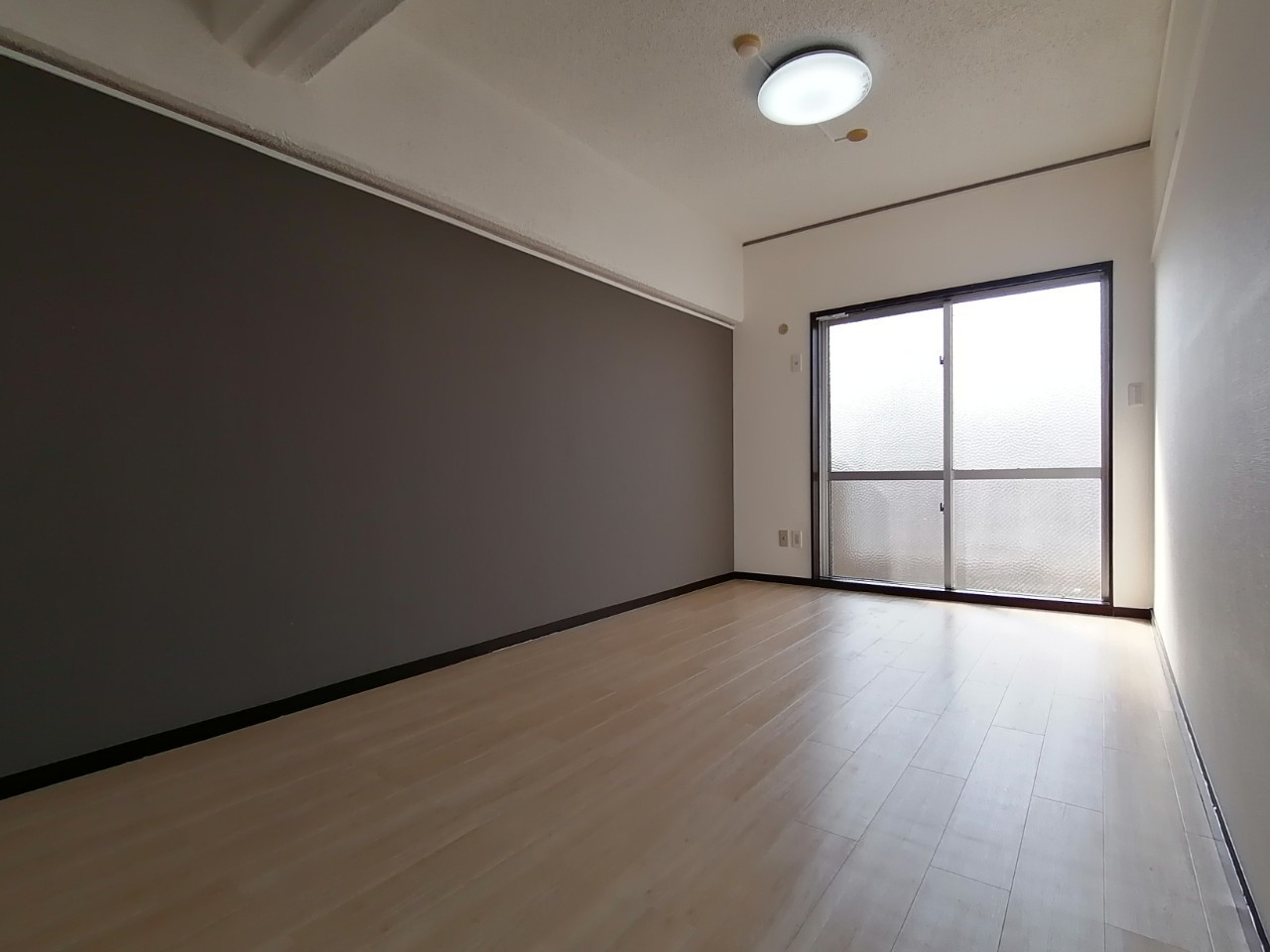 照屋アパートの居間・リビング