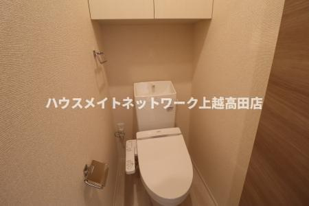 レフィナード Ｂのトイレ|温水洗浄暖房便座