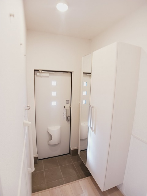 ラピス　リジェールの玄関