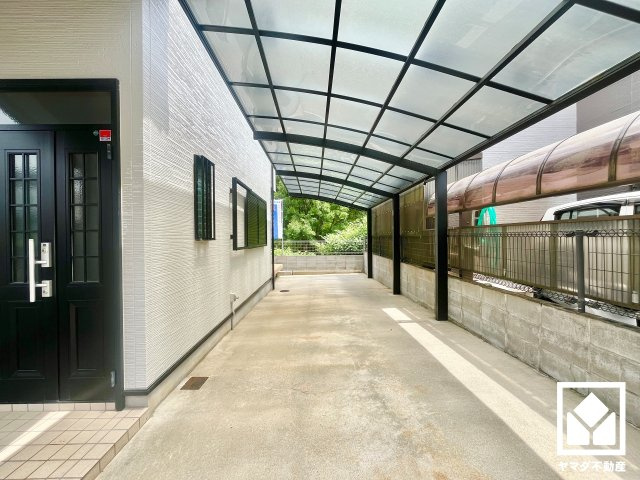 宇治市広野町尖山の駐車場