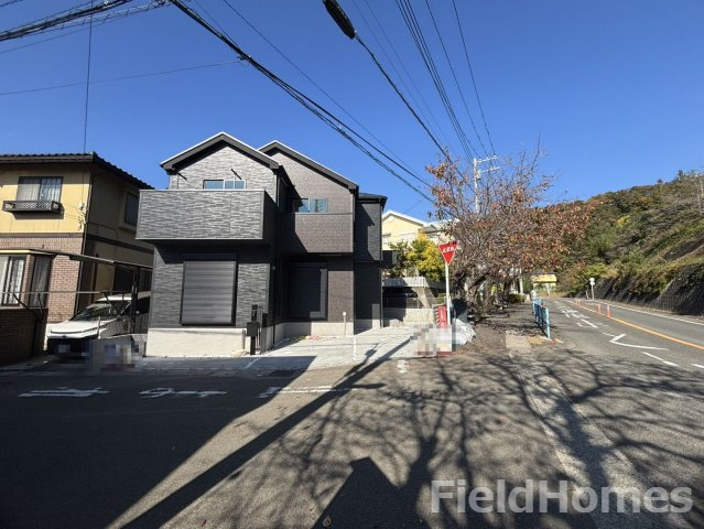 二宮町山西新築戸建て　2期1号棟の前面道路含む現地写真|前面道路含む現地写真です。
