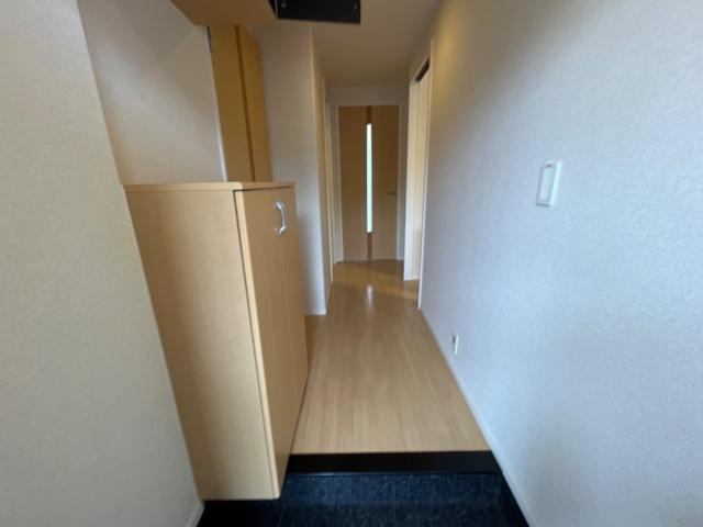 カレント中央の内装|廊下