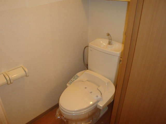 グリーンパークＡ棟のトイレ|シャワー付トイレ