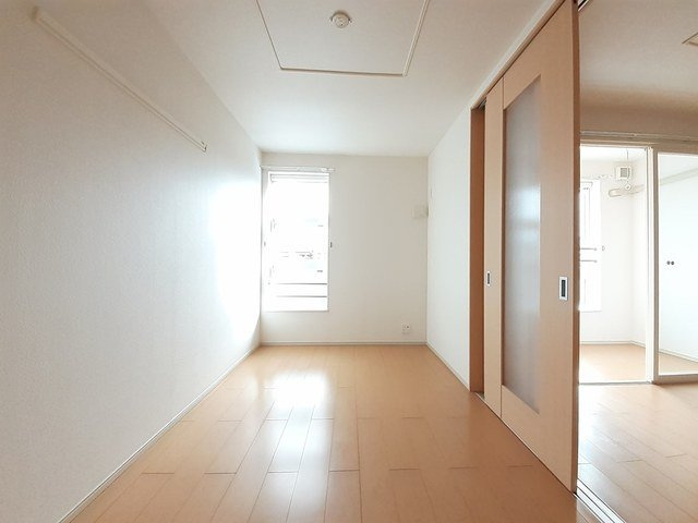 サウス　スプリングの内装|明るい室内です