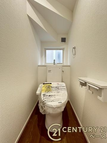 ファーストタウン大野 １号棟 ／新築一戸建のトイレ|■現地撮影写真■１・２階ともに清潔感ある綺麗なお手洗を完備！