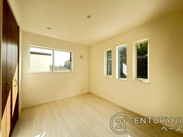 ファーストタウン大野 ２号棟 ／新築一戸建の洋室|■現地撮影写真■明るい雰囲気の洋室です！