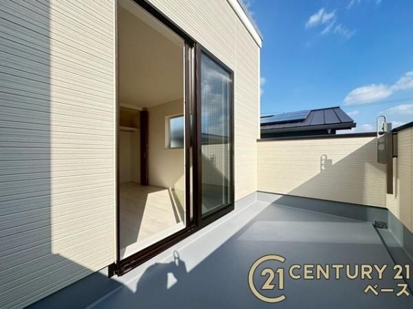 ファーストタウン大野 ２号棟 ／新築一戸建のバルコニー|■現地撮影写真■日当たりのよい広々としたバルコニー！洗濯物もよく乾きます！