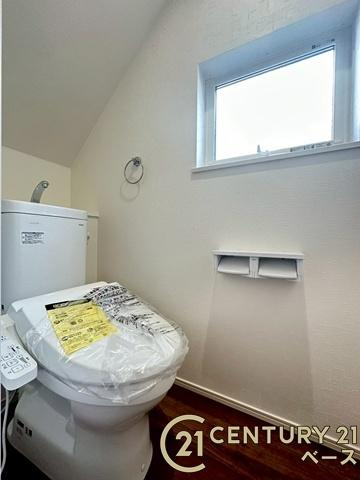 ファーストタウン大野 ３号棟 ／新築一戸建のトイレ|■現地撮影写真■１・２階ともに清潔感ある綺麗なお手洗を完備！