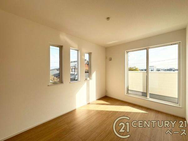 ファーストタウン大野 ６号棟 ／新築一戸建の洋室|■現地撮影写真■明るい雰囲気の洋室です！