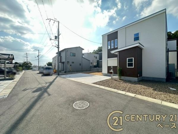 ファーストタウン大野 ６号棟 ／新築一戸建の前面道路含む現地写真