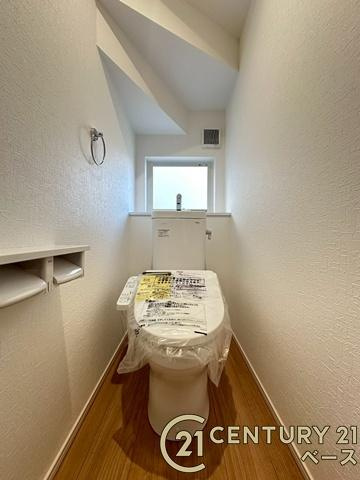 ファーストタウン大野 ６号棟 ／新築一戸建のトイレ|■現地撮影写真■１・２階ともに清潔感ある綺麗なお手洗を完備！