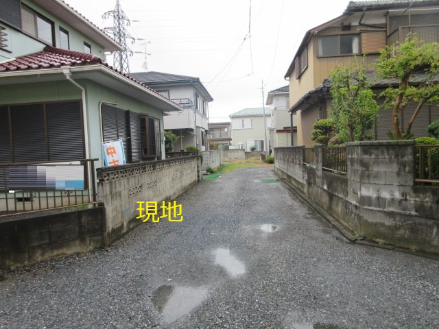 中古戸建　深谷市稲荷町3-5-43（リフォーム住宅）の前面道路含む現地写真